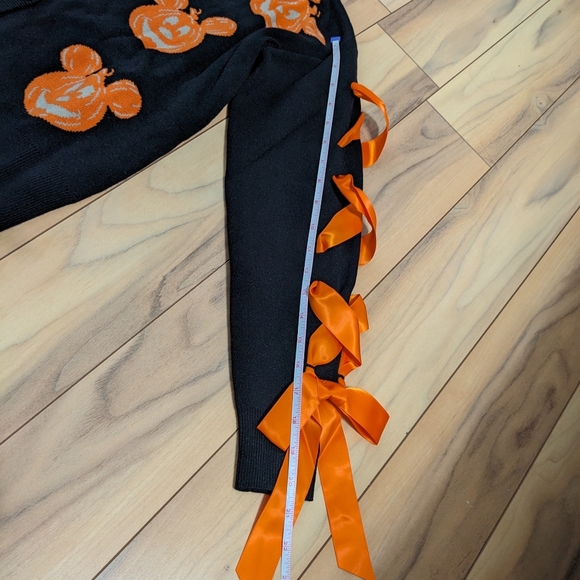 NWT! Disney Parks Her Universe Halloween Mickey Mouse Pumpkin Ribbon Cardigan S - Picture 9 of 15